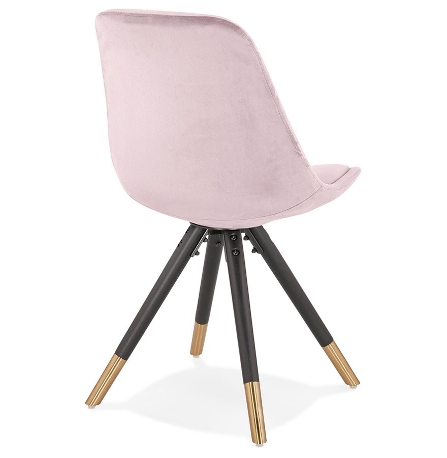 Design stoel &#039;HAMILTON&#039; in roze fluweel en poten in zwart hout