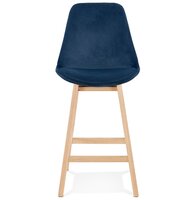 Halfhoge kruk &#039;MORISS MINI&#039; in fluweel blauw met poten in natuurlijk hout
